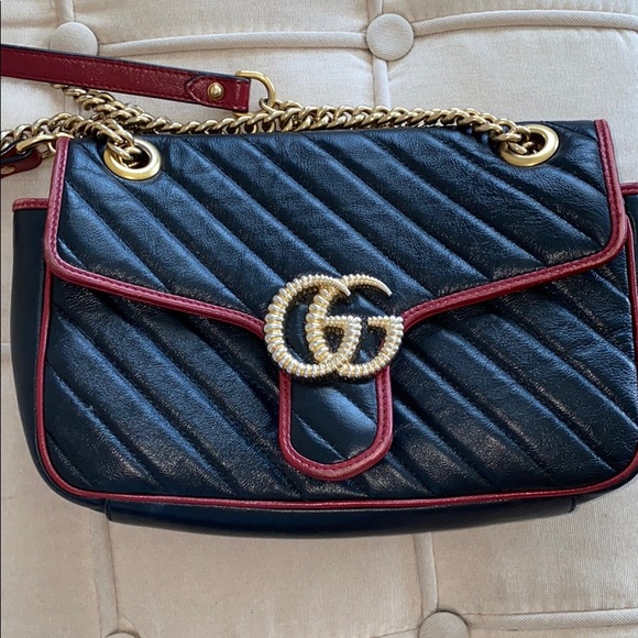 Gucci Handbags - Gucci Marmont bag